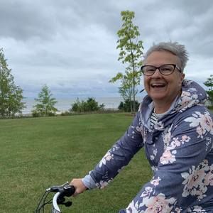 Meet your Posher, Cathy